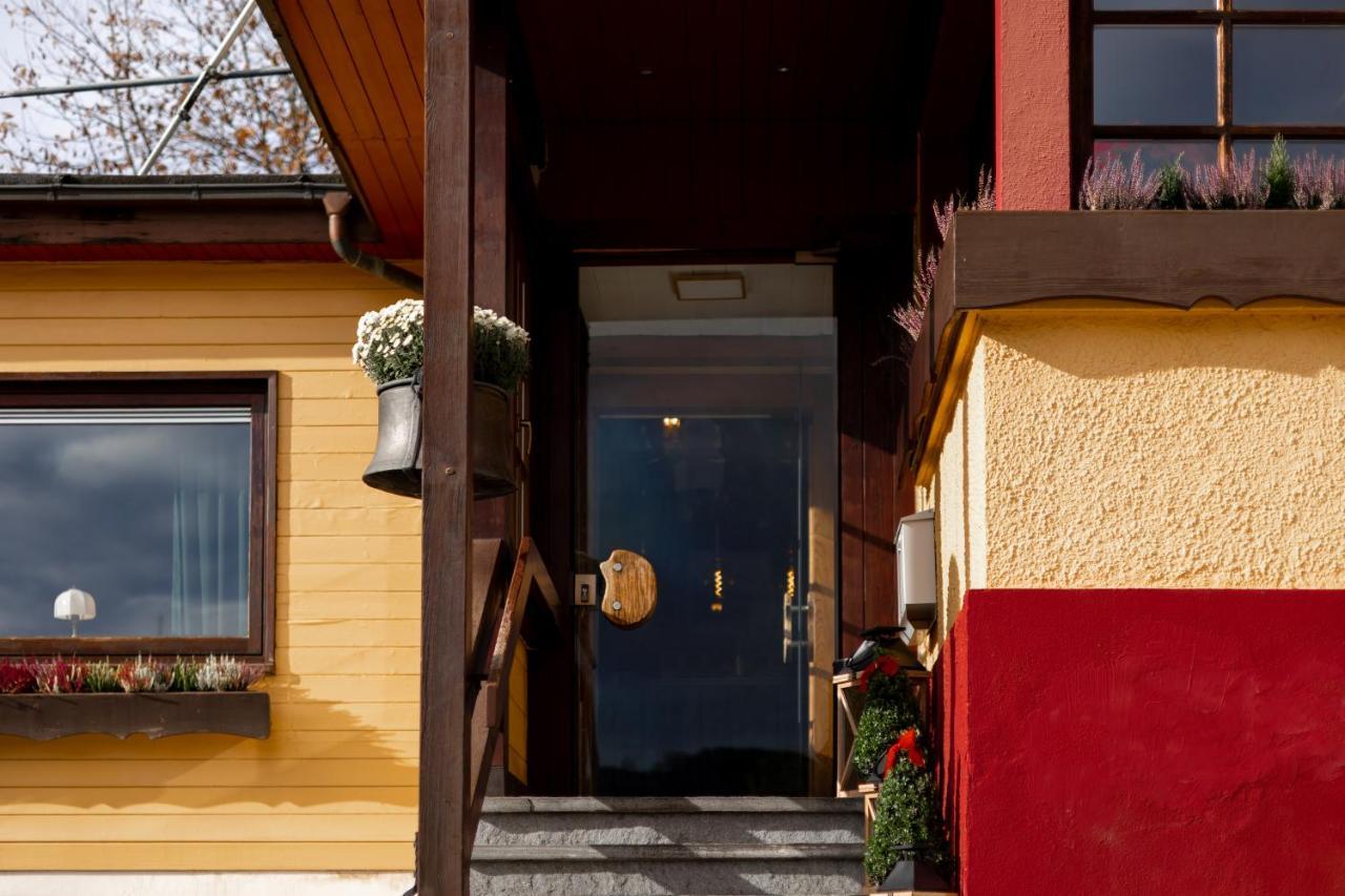Hotel Zum See, Titisee Titisee-Neustadt Exterior foto